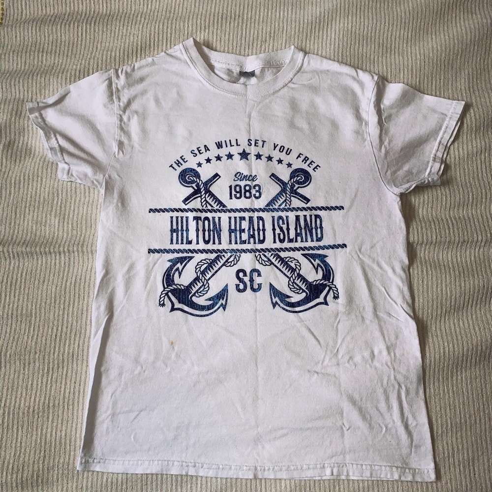 Graphic tee